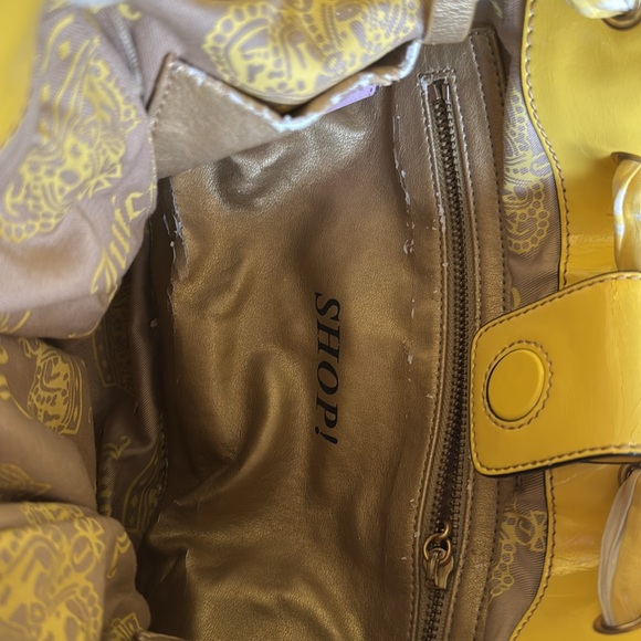 -Vintage RARE HTF Juicy Couture Butter cup Daisy Bee handbag. - Picture 17 of 17